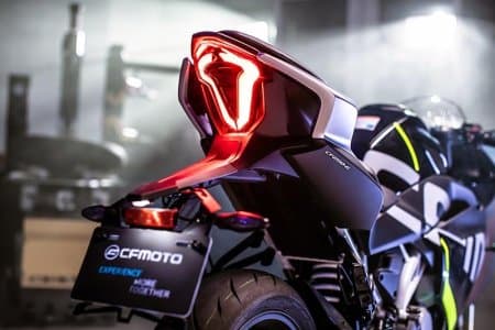 2022 CF MOTO SR 300 3